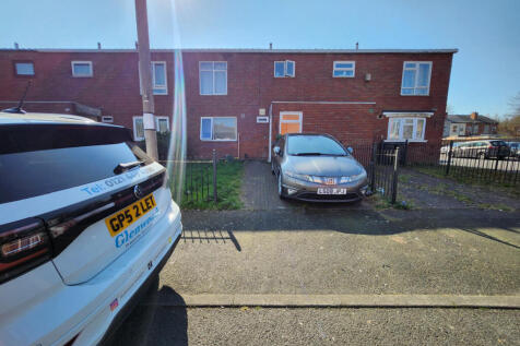 5 bedroom terraced house for sale