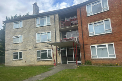 2 bedroom flat for sale