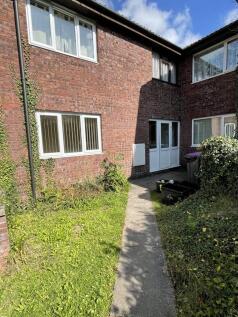 Studio flat for sale