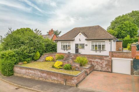 4 bedroom detached bungalow for sale