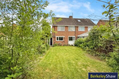 3 bedroom semi-detached house for sale