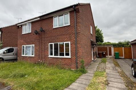 2 bedroom semi-detached house for sale
