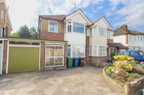 3 bedroom semi-detached house for sale
