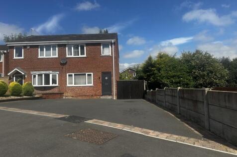Green Acres Drive, South Normanton... 3 bed semi