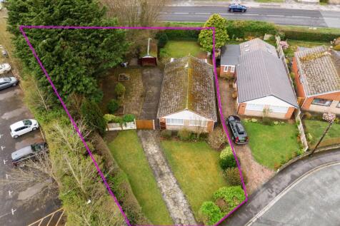 3 bedroom detached bungalow for sale