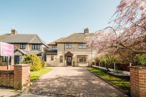 4 bedroom semi-detached house for sale