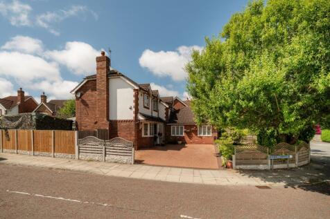 5 bedroom detached house for sale