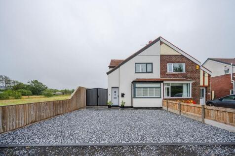 2 bedroom semi-detached house for sale