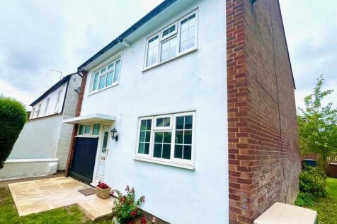 Alleyns Road, Stevenage 3 bed detached house for sale