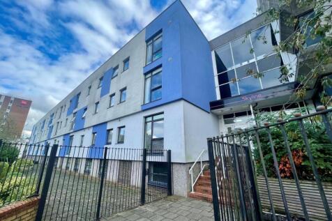 Swingate, Stevenage 2 bed apartment for sale