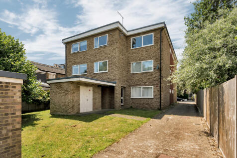 Studio flat for sale