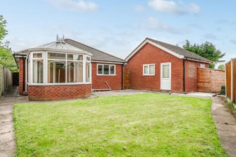 3 bedroom detached bungalow for sale