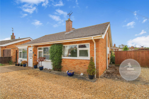 South Moor Drive, Heacham, King's... 2 bed detached bungalow for sale