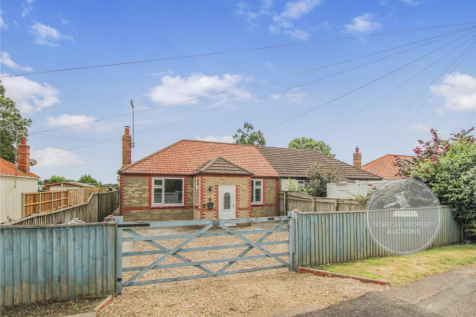 2 bedroom semi-detached bungalow for sale