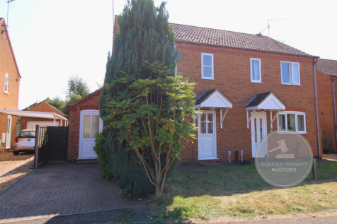 2 bedroom semi-detached house for sale
