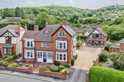 Hazler Crescent, Church Stretton SY6 8 bed detached house for sale