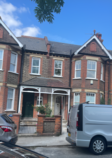 6 bedroom terraced house for sale