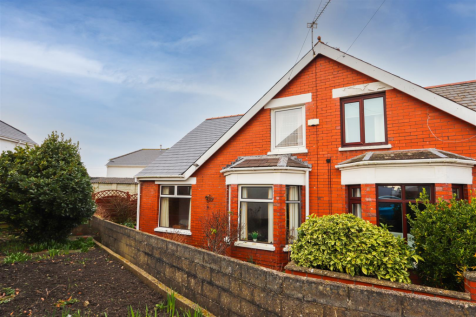 3 bedroom semi-detached bungalow for sale