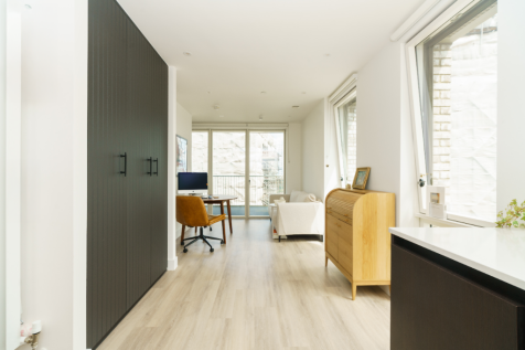 Heartwood Boulevard, London W3 1 bed apartment for sale