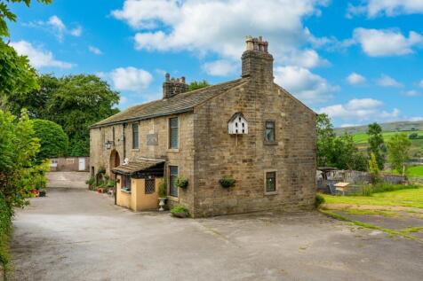 Halifax Road, Littleborough, OL15 3 bed farm house for sale