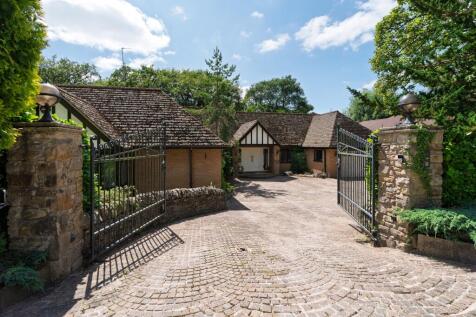 Parklands, Legh Road, Disley 4 bed detached bungalow for sale
