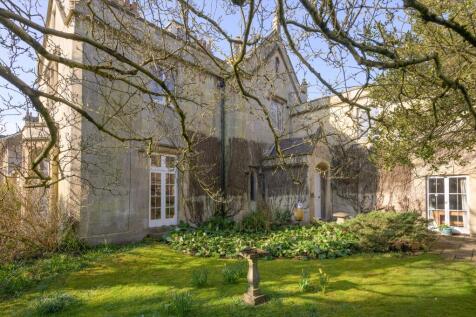 7 bedroom semi-detached house for sale