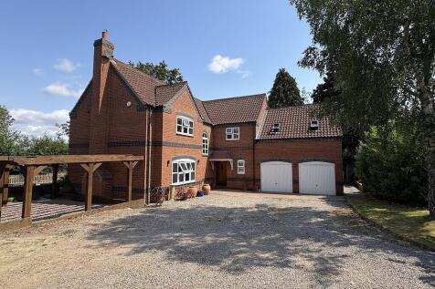 Long Clawson, Melton Mowbray 5 bed detached house for sale