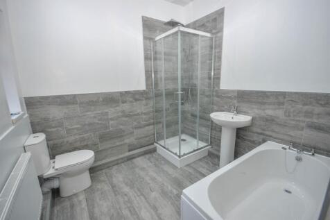 Stanhope Road, South Shields 3 bed flat for sale