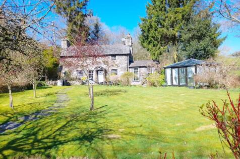 Llanrhaeadr Ym Mochnant SY10 2 bed cottage for sale