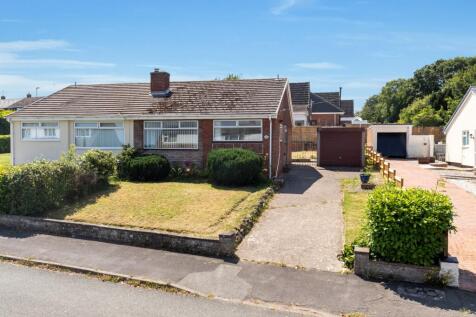 2 bedroom semi-detached bungalow for sale