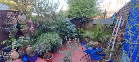 4 bedroom terraced house for sale