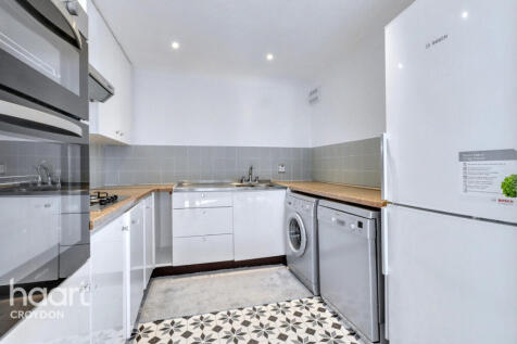 Reedham Drive, Purley 1 bed flat for sale
