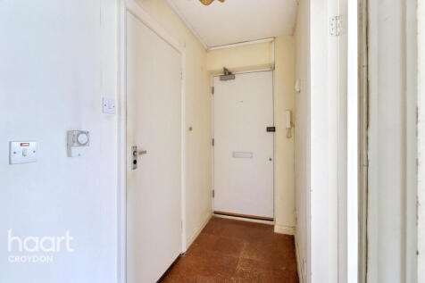 Bramley Hill, South Croydon 1 bed block of apartments for sale