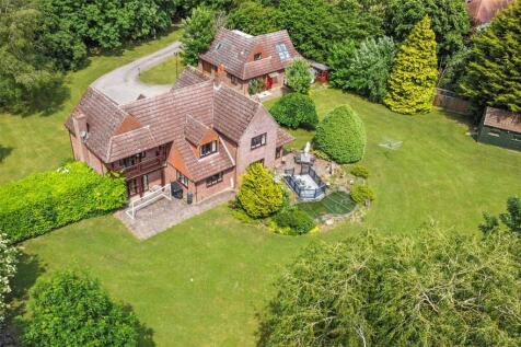 Blacksmiths Lane, Shudy Camps... 5 bed detached house for sale