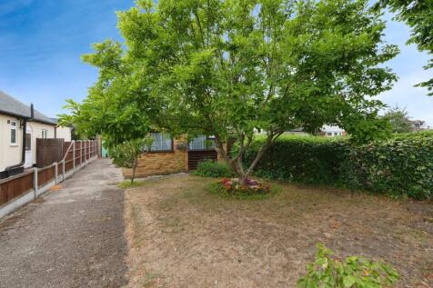 2 bedroom detached house for sale