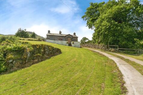 2 bedroom detached house for sale