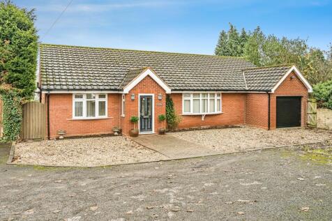 3 bedroom detached bungalow for sale