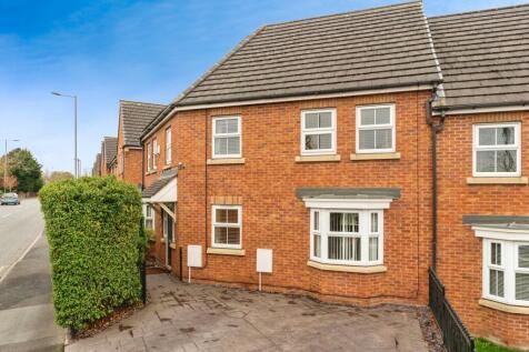 4 bedroom semi-detached house for sale
