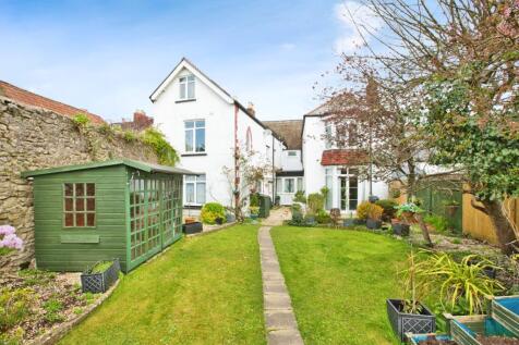 5 bedroom semi-detached house for sale