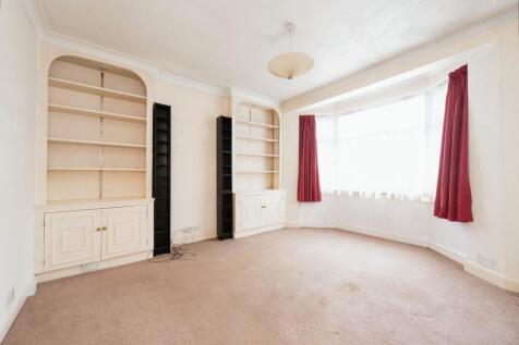 1 bedroom maisonette for sale