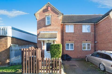 2 bedroom semi-detached house for sale