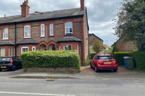 Park Road, Hale, WA15 9LR 2 bed end of terrace house for sale