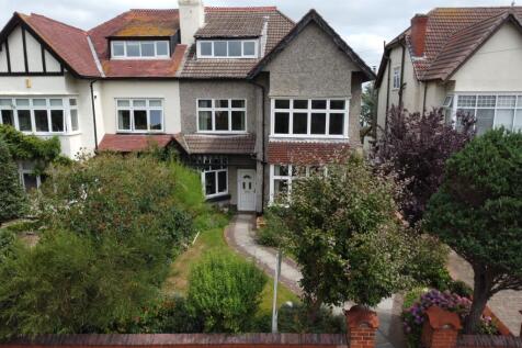 6 bedroom semi-detached house for sale