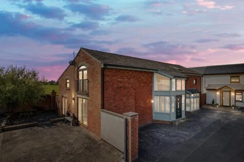 4 bedroom barn conversion for sale