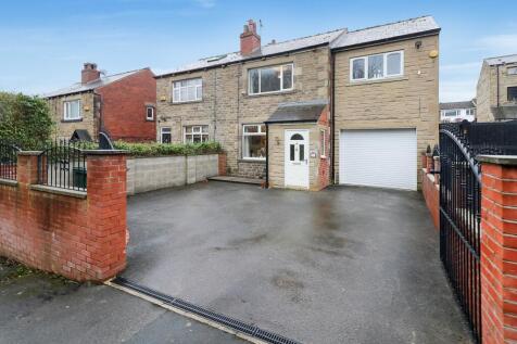 Cornmill Lane, Liversedge, West... 3 bed semi