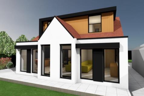 4 bedroom detached bungalow for sale