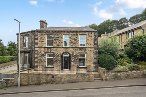 Sowerby New Road, Sowerby Bridge 3 bed semi