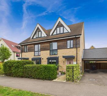 3 bedroom semi-detached house for sale