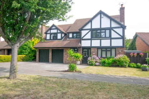 5 bedroom detached house for sale