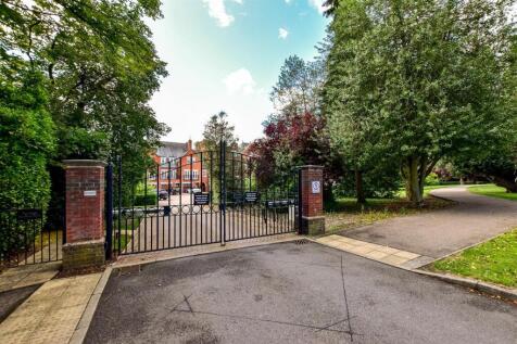 Boyes Crescent, Napsbury Park... 5 bed townhouse for sale
